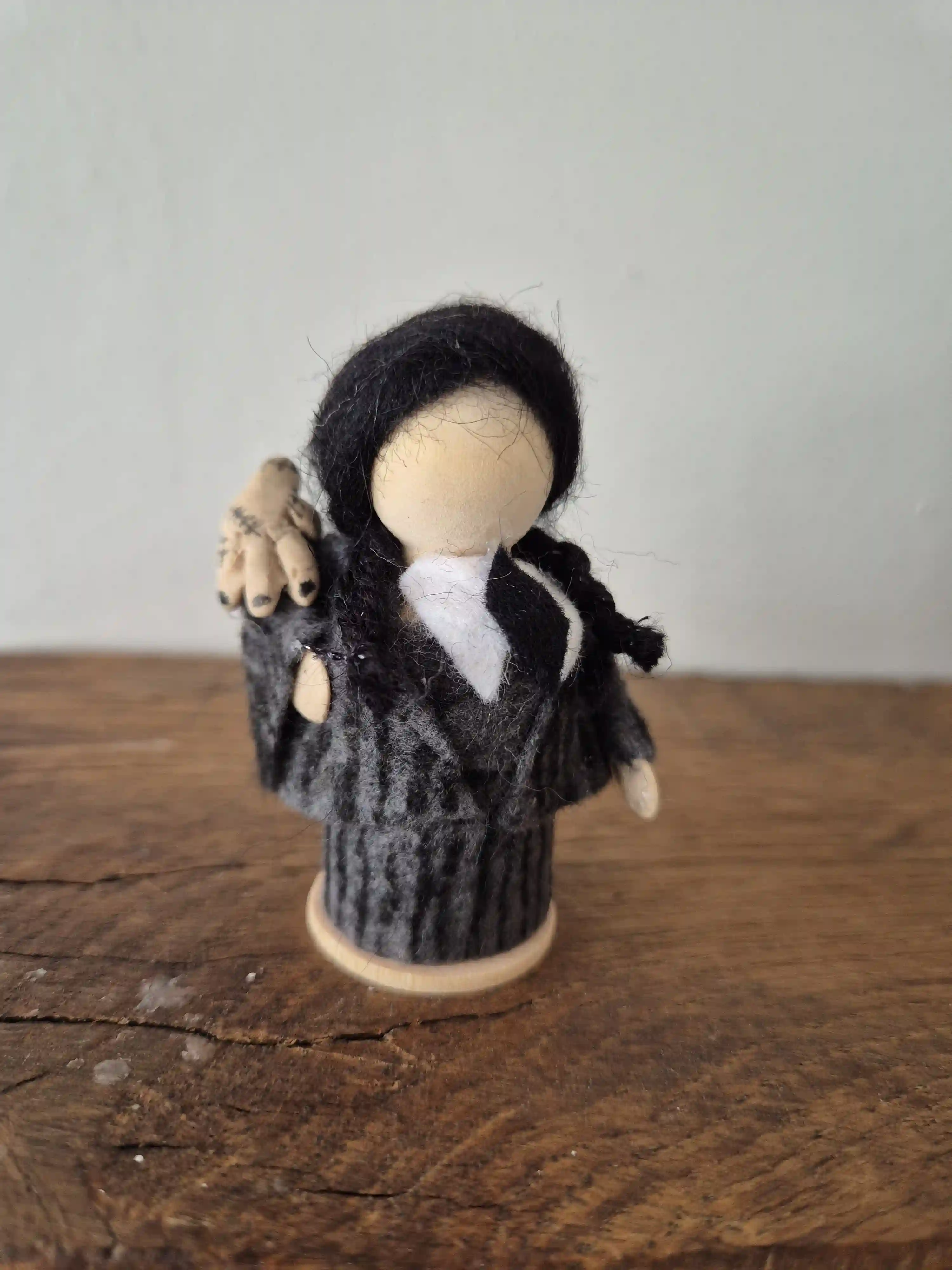 Delightfully Dark — handmade SeoSonas creation, photograph 15