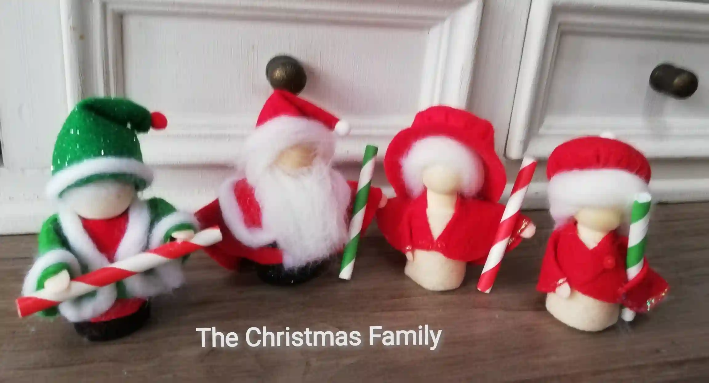 Christmas Family  — handmade SeoSonas creation, photograph 6